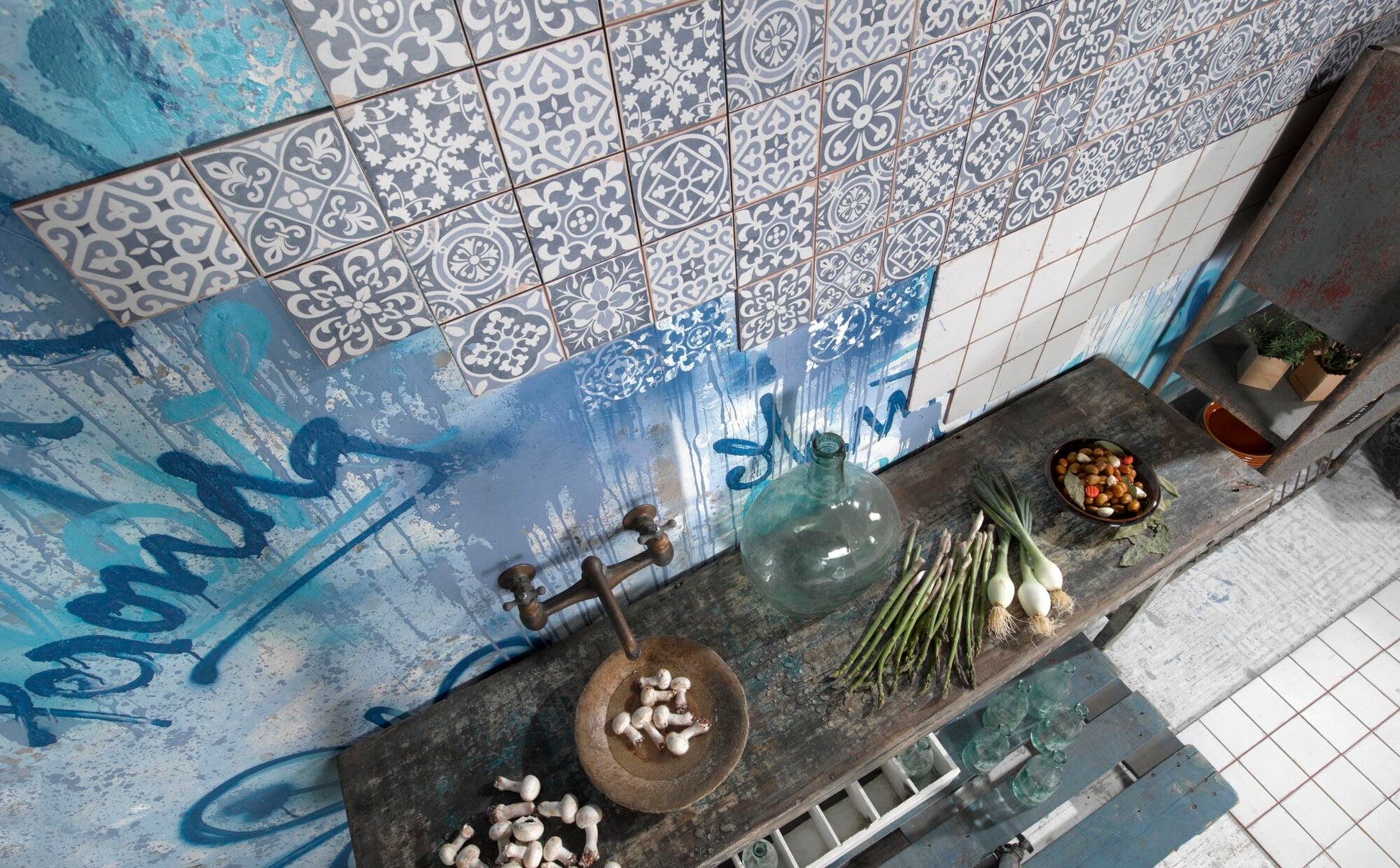 FS Faenza-A Blue Ceramic Tile 33 x 33cm-Delforno