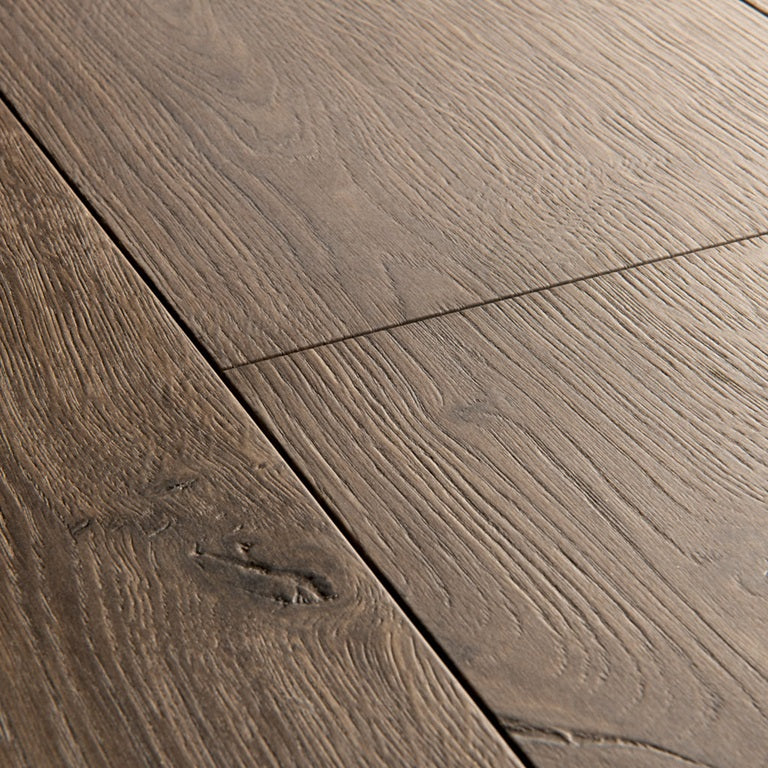 Brushed Oak Brown Laminate Flooring 138 x 21.20cm-Delforno