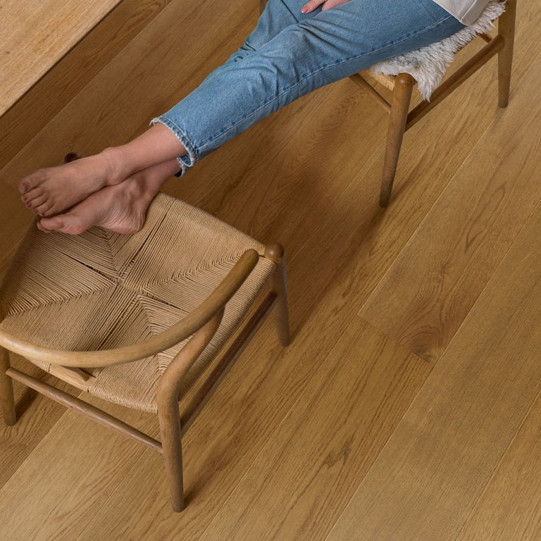 Toffee Brown Oak Extra Matt Laminate Wooden Flooring 19 x 182cm-Delforno