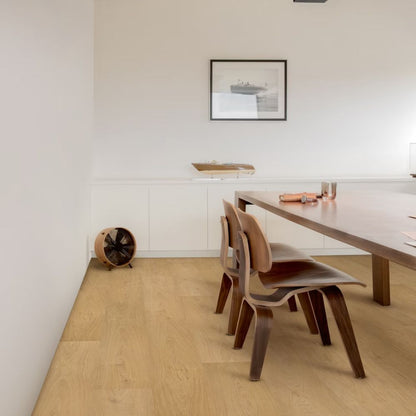 Croissant Long Vinyl Plank 22.5 x 152.4cm