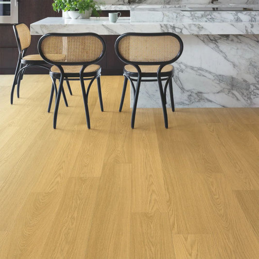 Natural Varnished Oak Laminate Flooring 21.2cm x 138cm